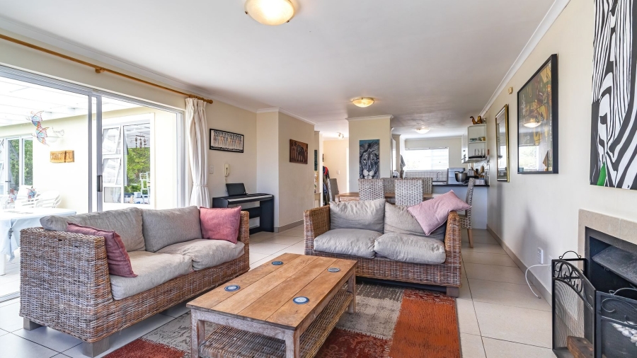 To Let 3 Bedroom Property for Rent in Old Place Western Cape